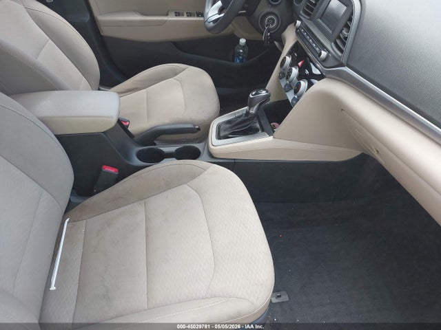 2019 Hyundai Elantra Se მანქანა იყიდება აუქციონზე, vin: 5NPD74LF8KH487720, აუქციონის ნომერი: 45029781