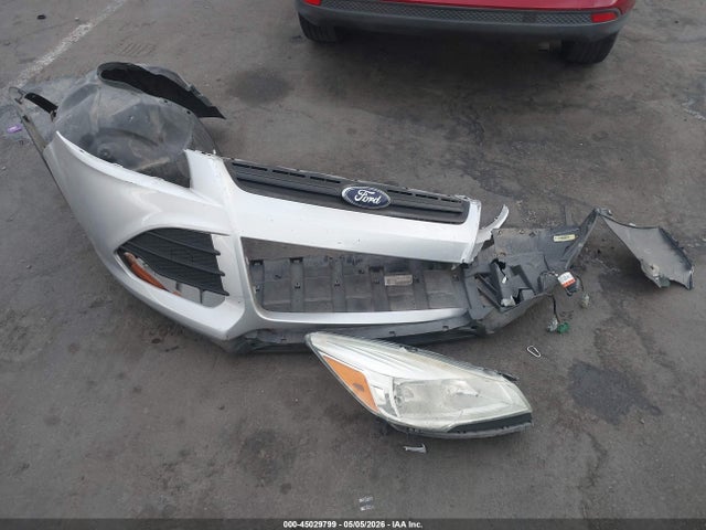 2015 Ford Escape S მანქანა იყიდება აუქციონზე, vin: 1FMCU0F75FUA09117, აუქციონის ნომერი: 45029799