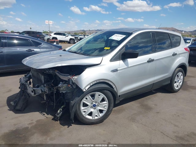 2015 Ford Escape S მანქანა იყიდება აუქციონზე, vin: 1FMCU0F75FUA09117, აუქციონის ნომერი: 45029799