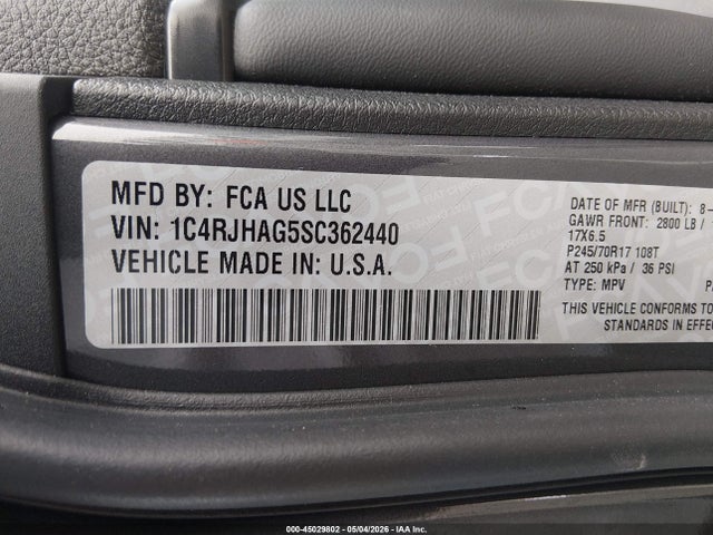 1C4RJHAG5SC362440 Jeep Grand Cherokee Laredo 4x4