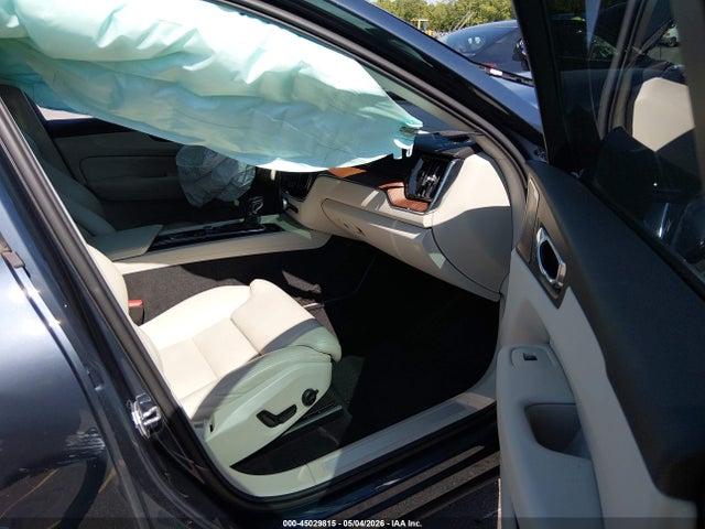 45029815 :رقم المزاد ، YV4102DL8L1575012 vin ، 2020 Volvo Xc60 T5 Inscription مزاد بيع
