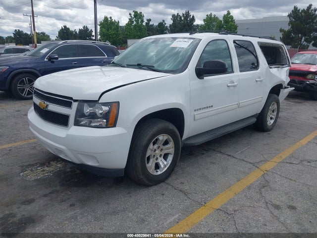 1GNSCJE00ER122981 Chevrolet Suburban 1500 Lt