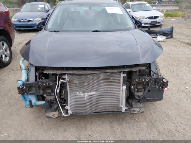 2HGFC2F57JH559589 Honda Civic Lx