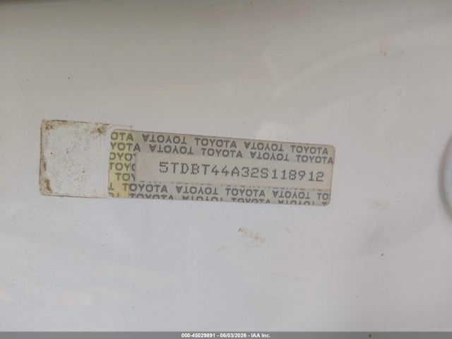 Aukcja sprzedaży 2002 Toyota Sequoia Sr5 V8, vin: 5TDBT44A32S118912, numer aukcji: 45029891
