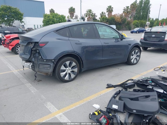 Продажа на аукционе авто 2021 Tesla Model Y Long Range Dual Motor All-wheel Drive, vin: 5YJYGDEE5MF140613, номер лота: 45029922