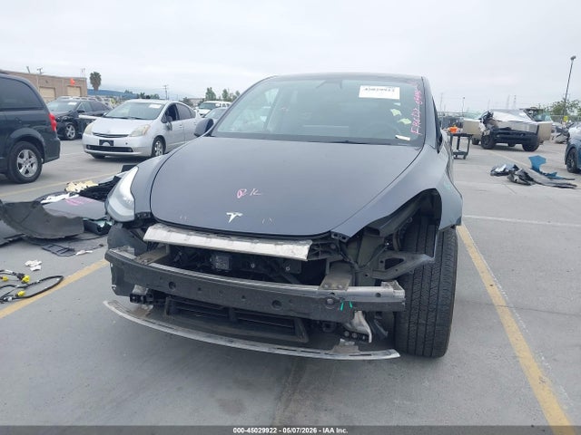 Продажа на аукционе авто 2021 Tesla Model Y Long Range Dual Motor All-wheel Drive, vin: 5YJYGDEE5MF140613, номер лота: 45029922
