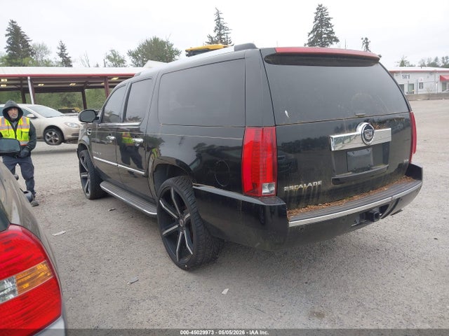2007 Cadillac Escalade Esv Standard მანქანა იყიდება აუქციონზე, vin: 1GYFK66857R210212, აუქციონის ნომერი: 45029973