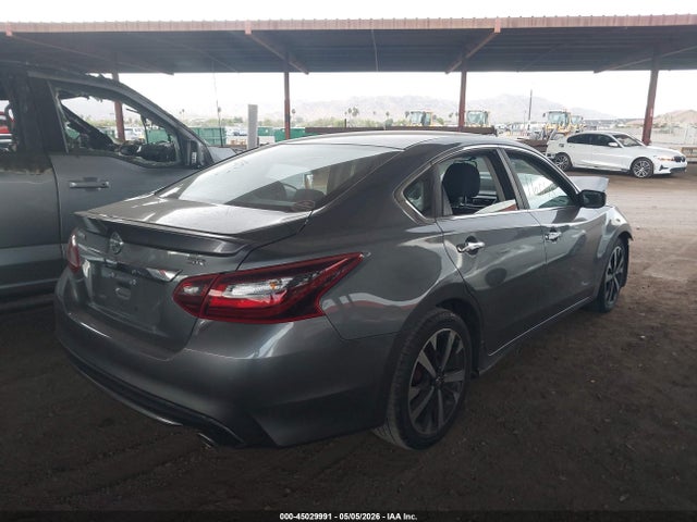 1N4AL3AP4JC111181 Nissan Altima 2.5 Sr