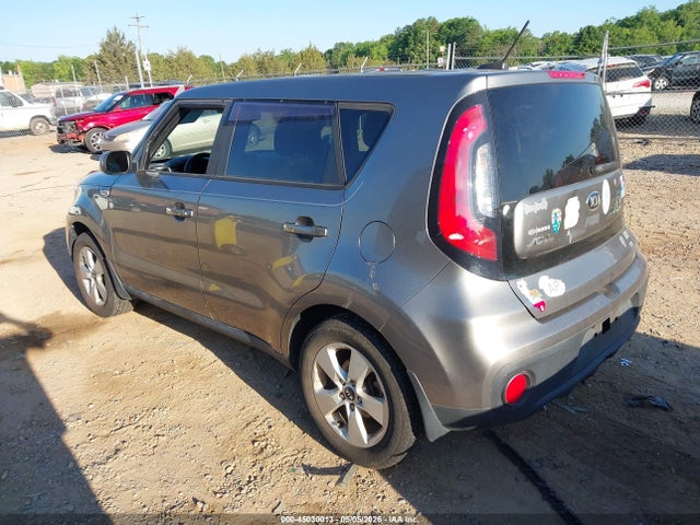 45030013 :رقم المزاد ، KNDJN2A26J7513070 vin ، 2018 Kia Soul مزاد بيع