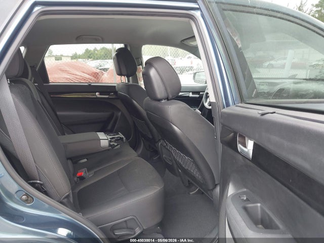 5XYKT3A62FG611509 KIA SORENTO LX