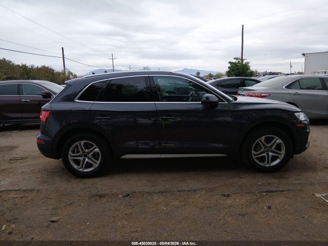WA1BNAFY8J2213033 Audi Q5 2.0t Premium