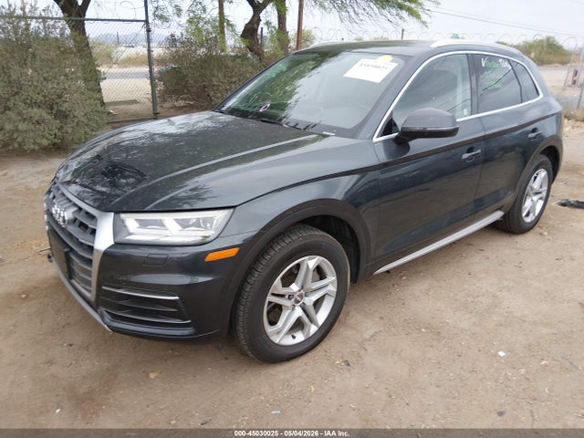 WA1BNAFY8J2213033 Audi Q5 2.0t Premium