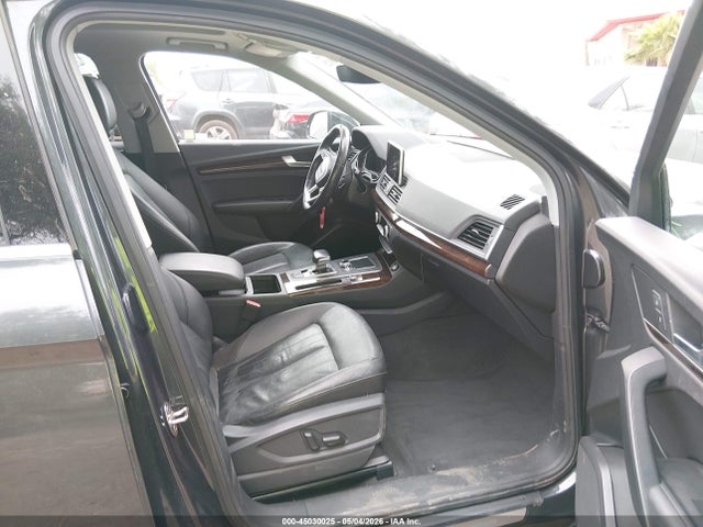 WA1BNAFY8J2213033 Audi Q5 2.0t Premium