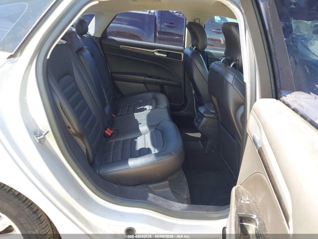 45030026 :رقم المزاد ، 3FA6P0PU8FR147311 vin ، 2015 Ford Fusion Energi Se Luxury مزاد بيع