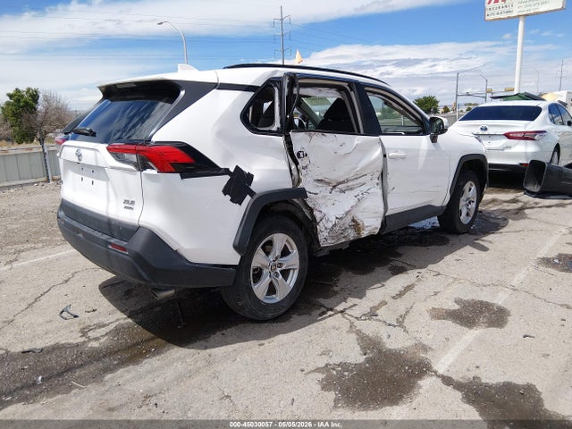2021 Toyota Rav4 Xle მანქანა იყიდება აუქციონზე, vin: 2T3P1RFV3MW241877, აუქციონის ნომერი: 45030057