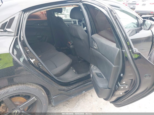 45030058 :رقم المزاد ، SHHFK7H49JU207363 vin ، 2018 Honda Civic Sport مزاد بيع