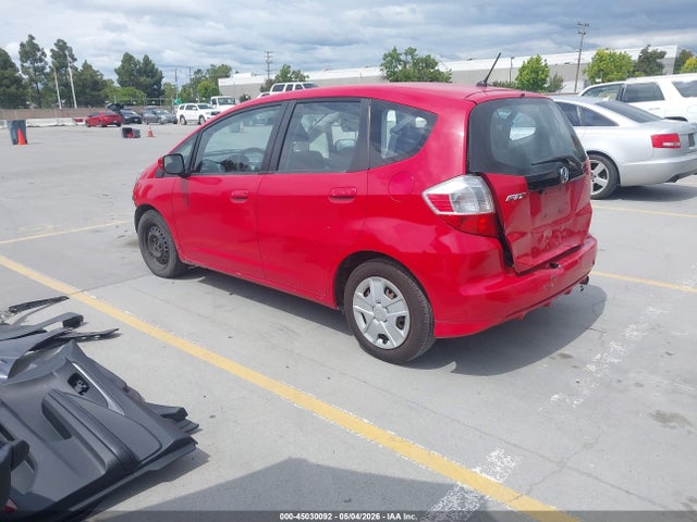 45030092 :رقم المزاد ، JHMGE8H33DC026172 vin ، 2013 Honda Fit مزاد بيع
