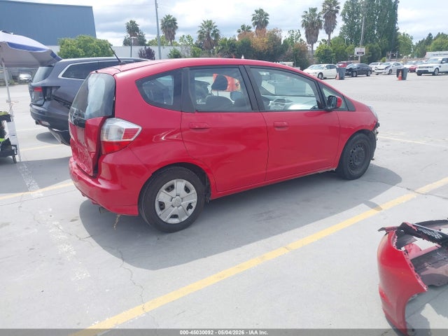 45030092 :رقم المزاد ، JHMGE8H33DC026172 vin ، 2013 Honda Fit مزاد بيع