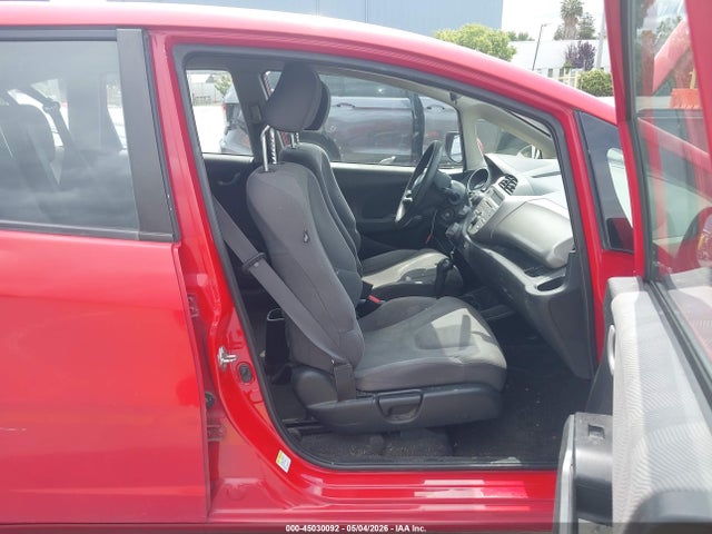 45030092 :رقم المزاد ، JHMGE8H33DC026172 vin ، 2013 Honda Fit مزاد بيع