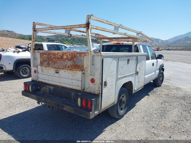 2006 Chevrolet Silverado 2500hd Work Truck მანქანა იყიდება აუქციონზე, vin: 1GCHC29UX6E155548, აუქციონის ნომერი: 45030121