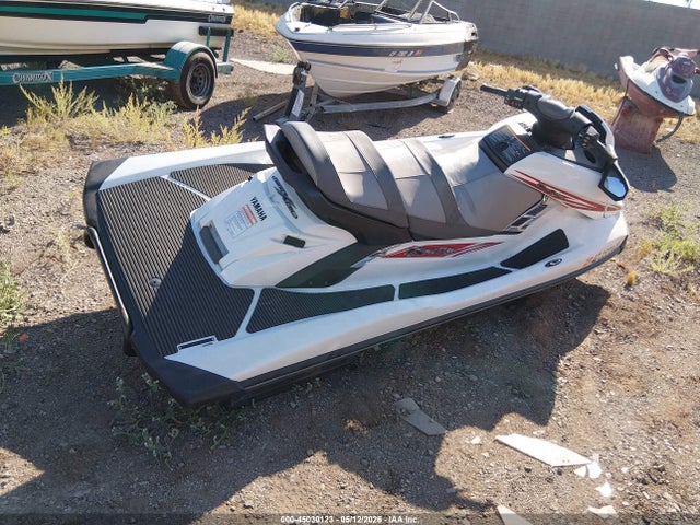 45030123 :رقم المزاد ، YAMA1387I516 vin ، 2015 Yamaha Fx Cruiser مزاد بيع