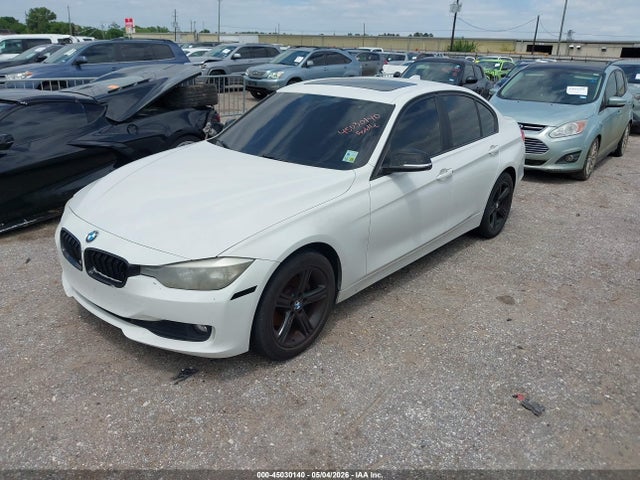 2014 Bmw 320i მანქანა იყიდება აუქციონზე, vin: WBA3B1C50EP678960, აუქციონის ნომერი: 45030140