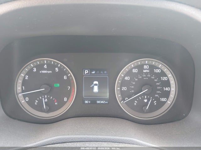 2016 Hyundai Tucson Sport მანქანა იყიდება აუქციონზე, vin: KM8J33A28GU268788, აუქციონის ნომერი: 45030153