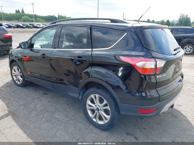 1FMCU9GD2JUC90326 Ford ESCAPE SE