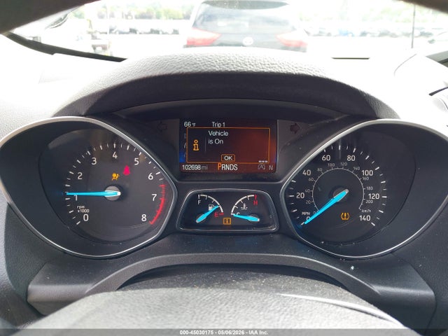 1FMCU9GD2JUC90326 Ford ESCAPE SE