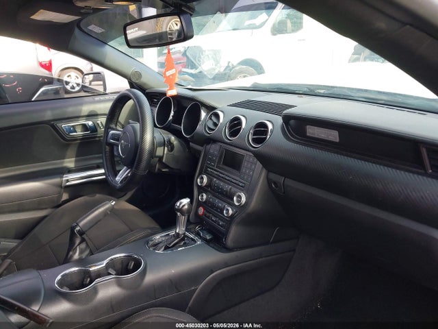 45030203 :رقم المزاد ، 1FA6P8AM9H5236656 vin ، 2017 Ford Mustang V6 مزاد بيع
