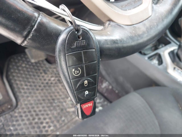 Продажа на аукционе авто 2017 Jeep Cherokee Latitude Fwd, vin: 1C4PJLCB3HW640674, номер лота: 45030205