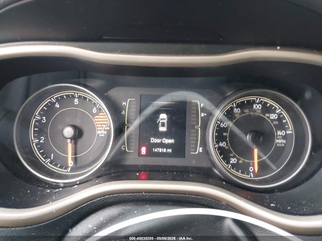Продажа на аукционе авто 2017 Jeep Cherokee Latitude Fwd, vin: 1C4PJLCB3HW640674, номер лота: 45030205