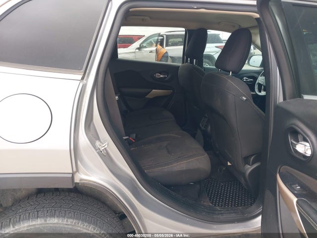 Продажа на аукционе авто 2017 Jeep Cherokee Latitude Fwd, vin: 1C4PJLCB3HW640674, номер лота: 45030205