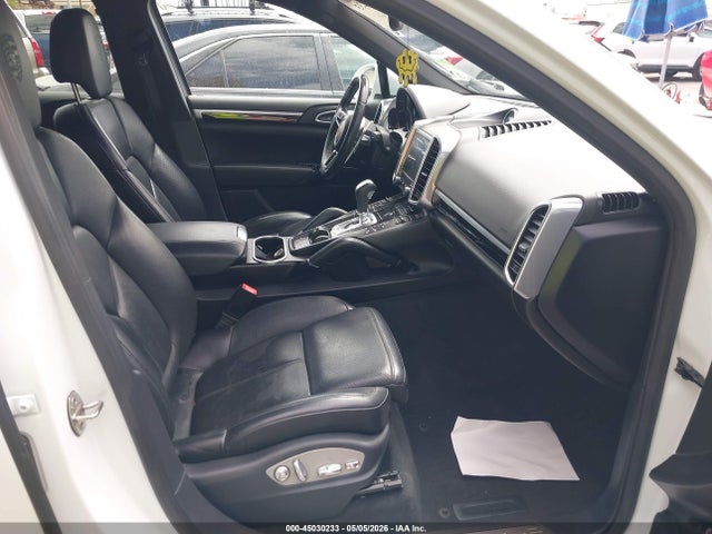 Porsche Cayenne Platinum Edition 2017 WP1AA2A28HKA80739 Image 5