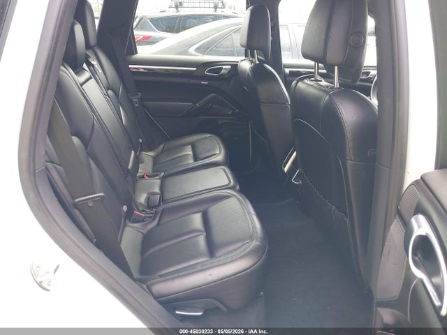 Porsche Cayenne Platinum Edition 2017 WP1AA2A28HKA80739 Image 8