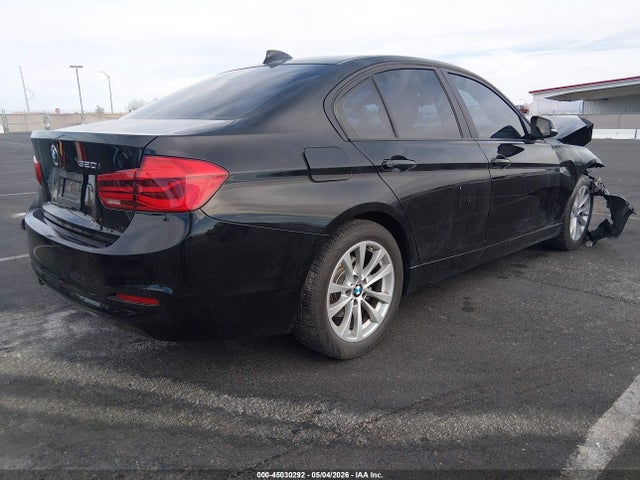 BMW 320i 2018 WBA8A9C50JAH11995 Image 4