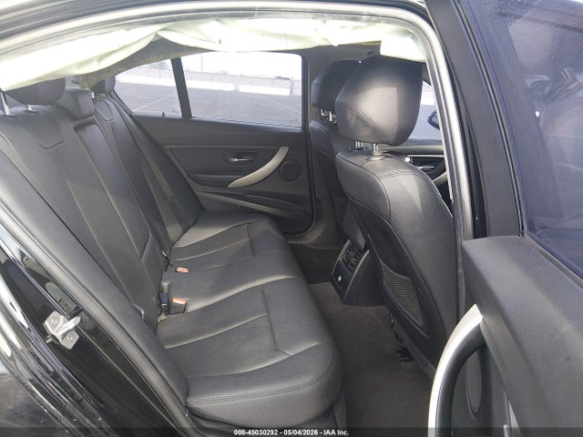 BMW 320i 2018 WBA8A9C50JAH11995 Image 8