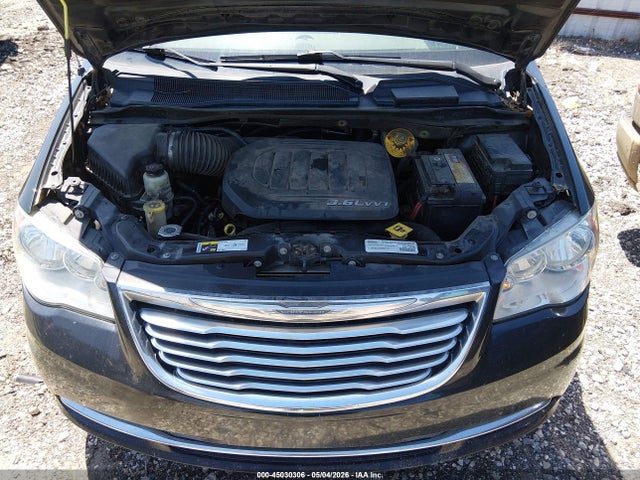 45030306 :رقم المزاد ، 2C4RC1BG4FR739787 vin ، 2015 Chrysler Town & Country Touring مزاد بيع