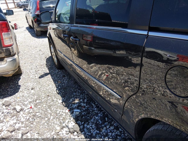 45030306 :رقم المزاد ، 2C4RC1BG4FR739787 vin ، 2015 Chrysler Town & Country Touring مزاد بيع