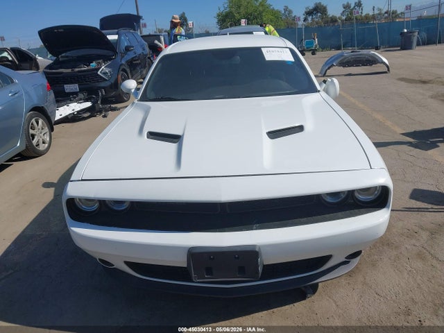 Dodge Challenger Sxt 2018 2C3CDZAG8JH288157 Image 11