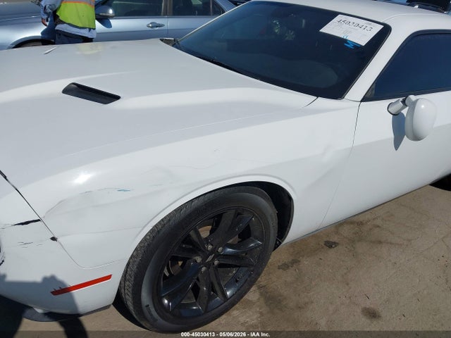 Dodge Challenger Sxt 2018 2C3CDZAG8JH288157 Image 16