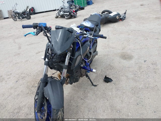 45030427 :رقم المزاد ، JYARM27E0JA000967 vin ، 2018 Yamaha Mt07 مزاد بيع