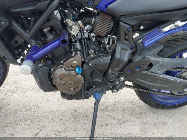 45030427 :رقم المزاد ، JYARM27E0JA000967 vin ، 2018 Yamaha Mt07 مزاد بيع