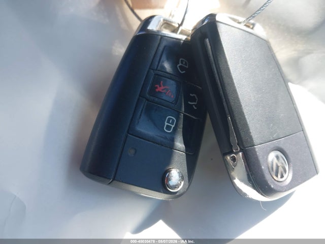 WVWKP7AUXGW911927 Volkswagen E-golf Se