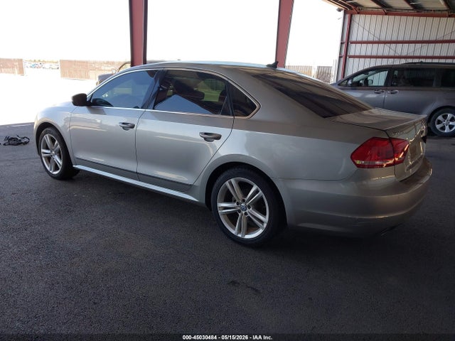 Aukcja sprzedaży 2014 Volkswagen Passat 2.0l Tdi Sel Premium, vin: 1VWCN7A31EC101812, numer aukcji: 45030484