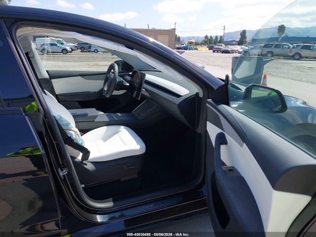 Продажа на аукционе авто 2026 Tesla Model Y Premium Rear-wheel Drive/rear-wheel Drive, vin: 7SAYGDED8TF450795, номер лота: 45030498