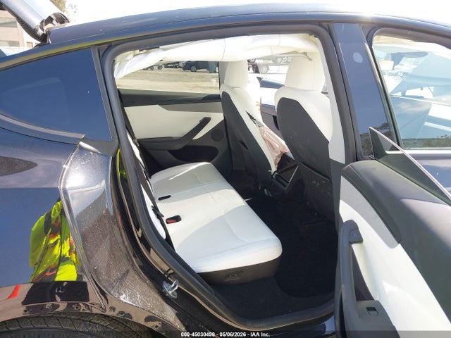 Продажа на аукционе авто 2026 Tesla Model Y Premium Rear-wheel Drive/rear-wheel Drive, vin: 7SAYGDED8TF450795, номер лота: 45030498