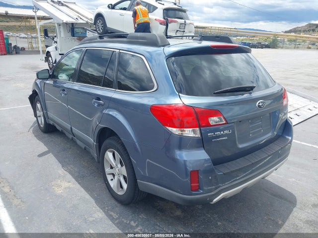 45030507 :رقم المزاد ، 4S4BRBPC2D3288596 vin ، 2013 Subaru Outback 2.5i Limited مزاد بيع
