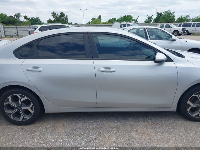 Продаж на аукціоні авто 2020 Kia Forte Lxs, vin: 3KPF24AD0LE247320, номер лоту: 45030517