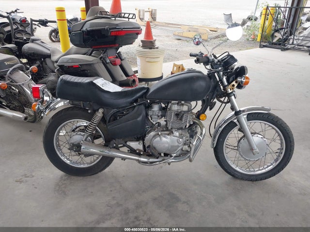 45030523 :رقم المزاد ، JH2PC053XCM001508 vin ، 1982 Honda Cm450 E مزاد بيع